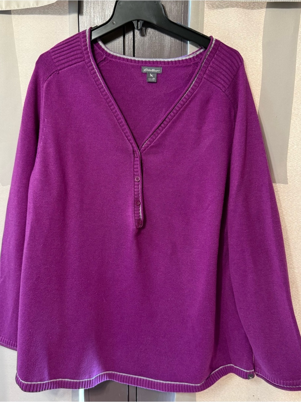 Eddie Bauer Purple V-Neck Henley Knit Pullover